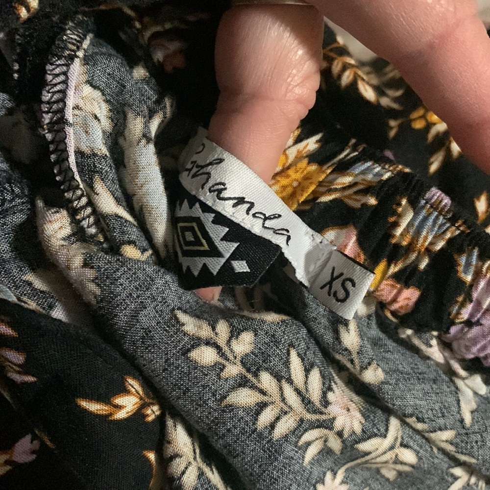 Ghanda floral maxi With buttons down the side,elastic waisted at the back s XS - Picture 6 of 6